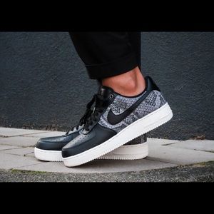 Nike Air Force 1 snake print